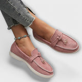 装飾紐付きベージュ女性用モカシン